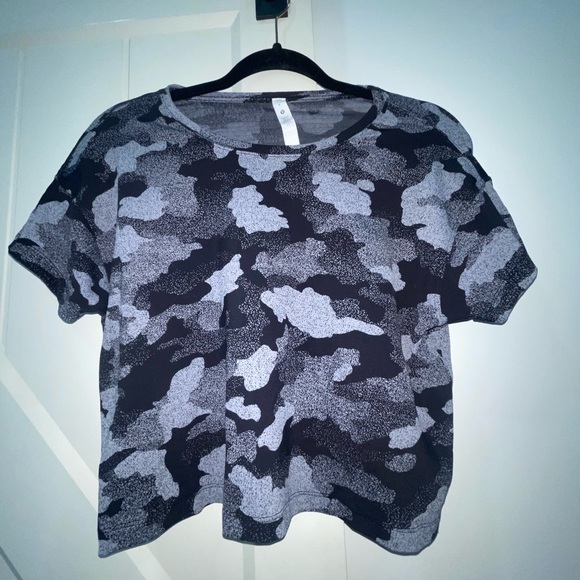 Lulu cropped shirt - Picture 1 of 3